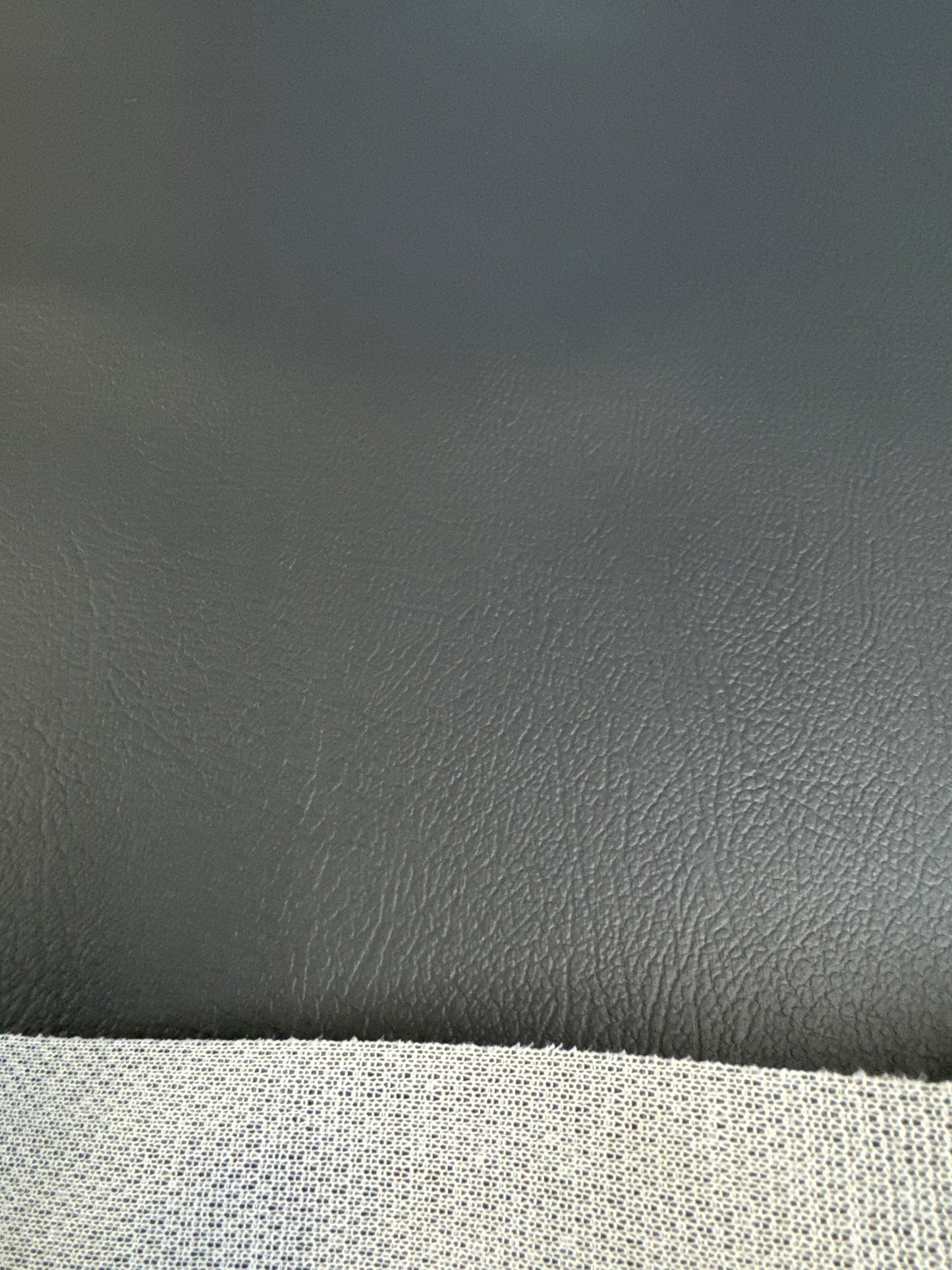 V69 ANTHRACHITE 0.9MM VINYL