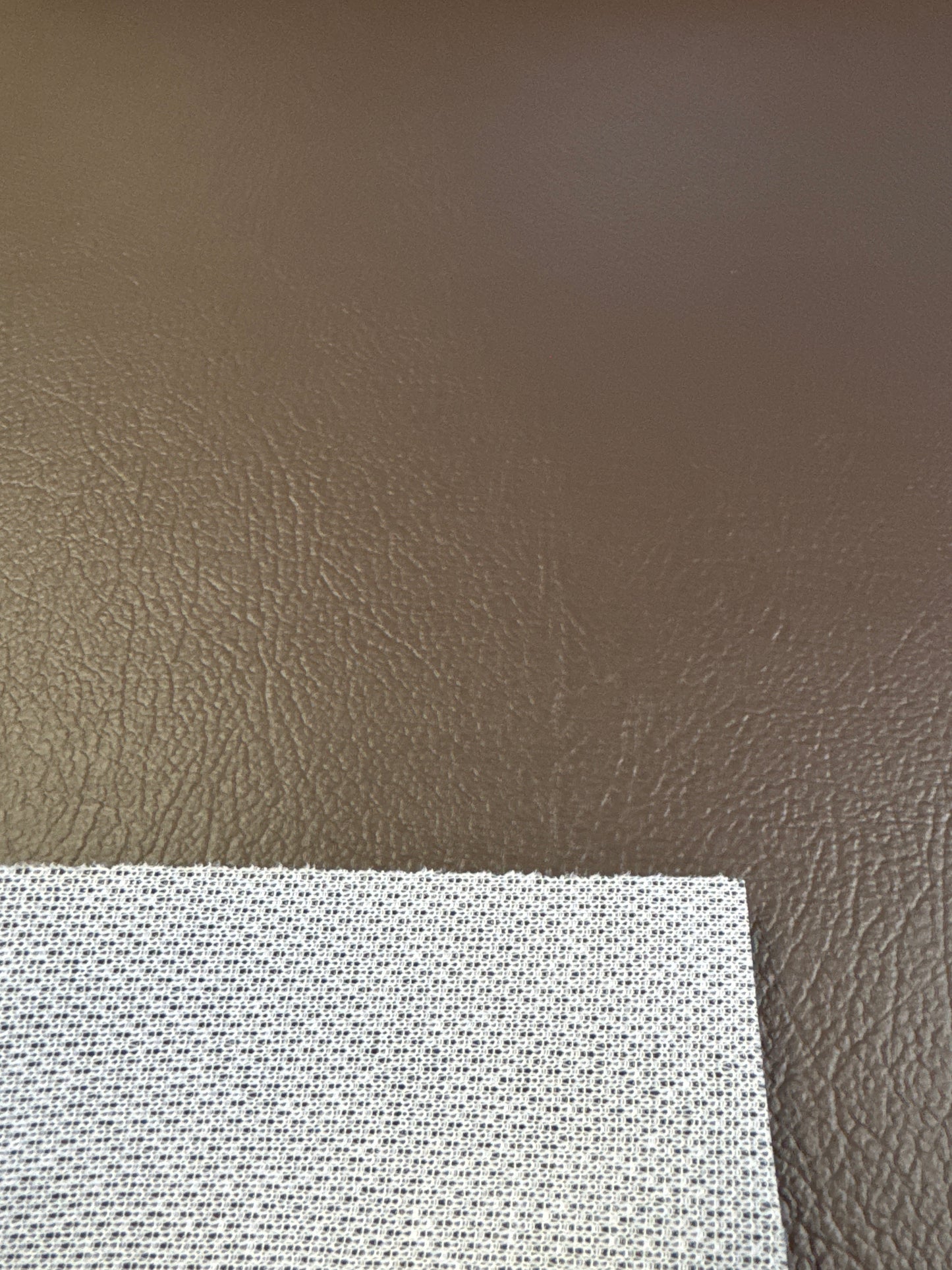 V57 BROWN 0.9MM VINYL